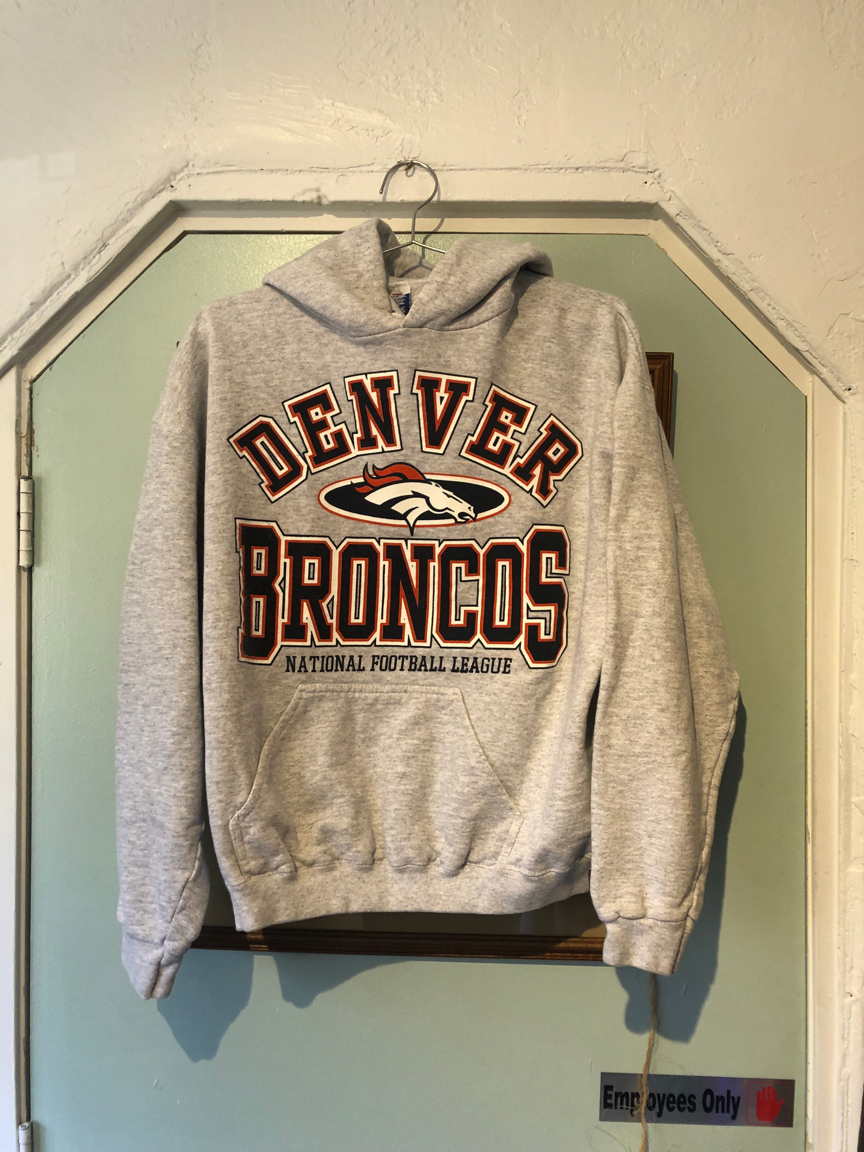 Vintage Denver Broncos Hoodie L - Grey – ENDKICKS