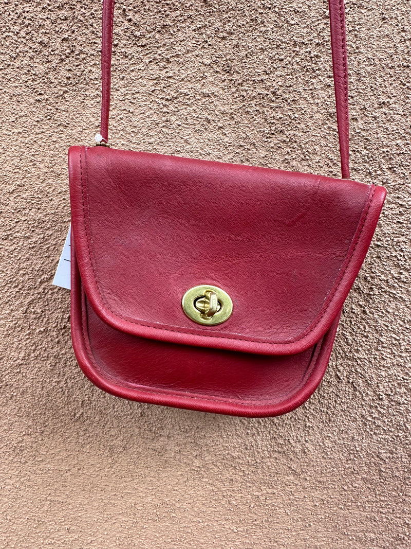 EVERETTE Coach Red Purse / Small Leather Bag