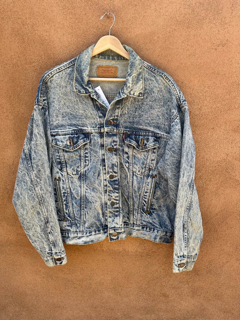 80's Acid Wash Levi's Trucker Jacket - Large