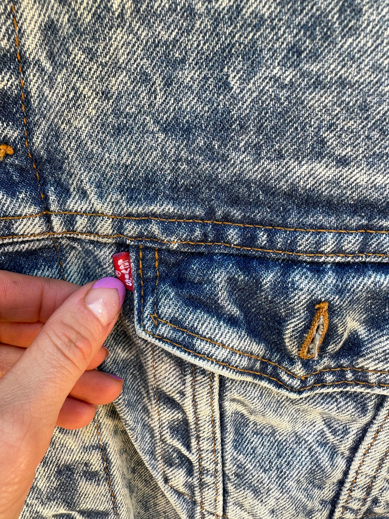 80's Acid Wash Levi's Trucker Jacket - Large