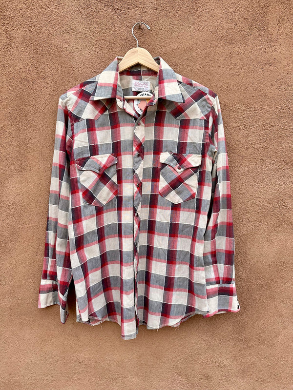 1970's Wrangler Red & Cream Plaid Red Button Up Snap Shirt