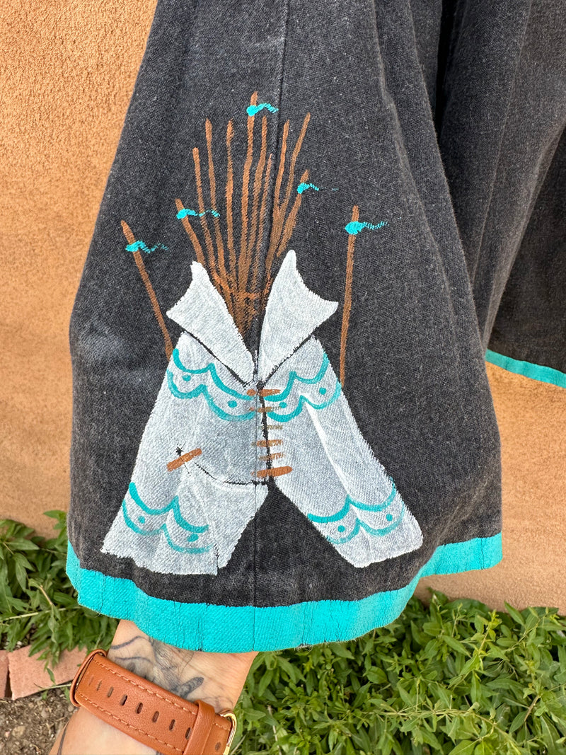 Denim Skirt with Tee Pee