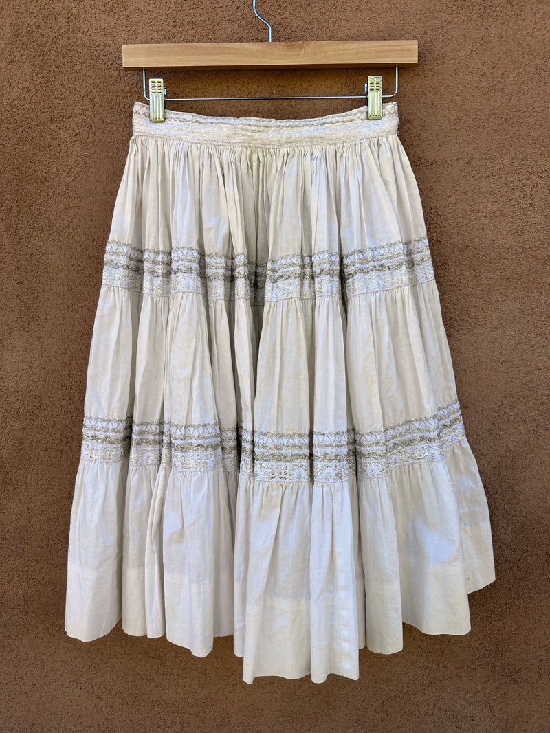 Cream Patio Skirt with Silver Rik Rak