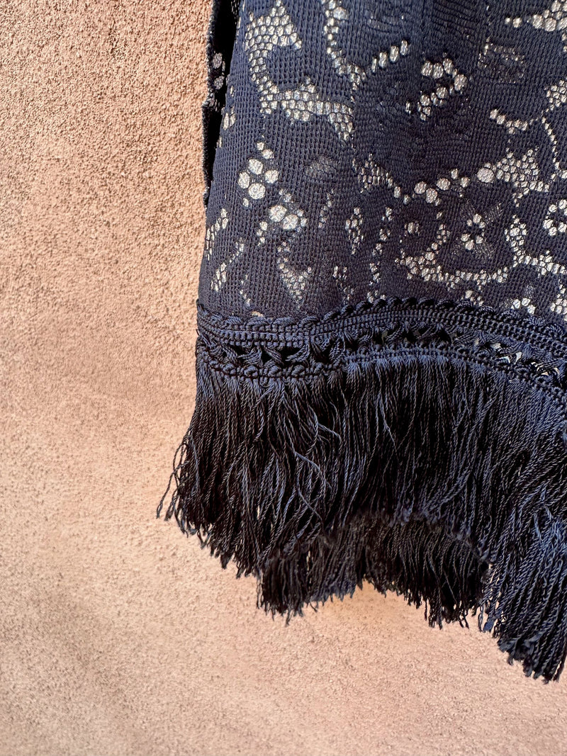 Reversible Lace Stole with Fringe