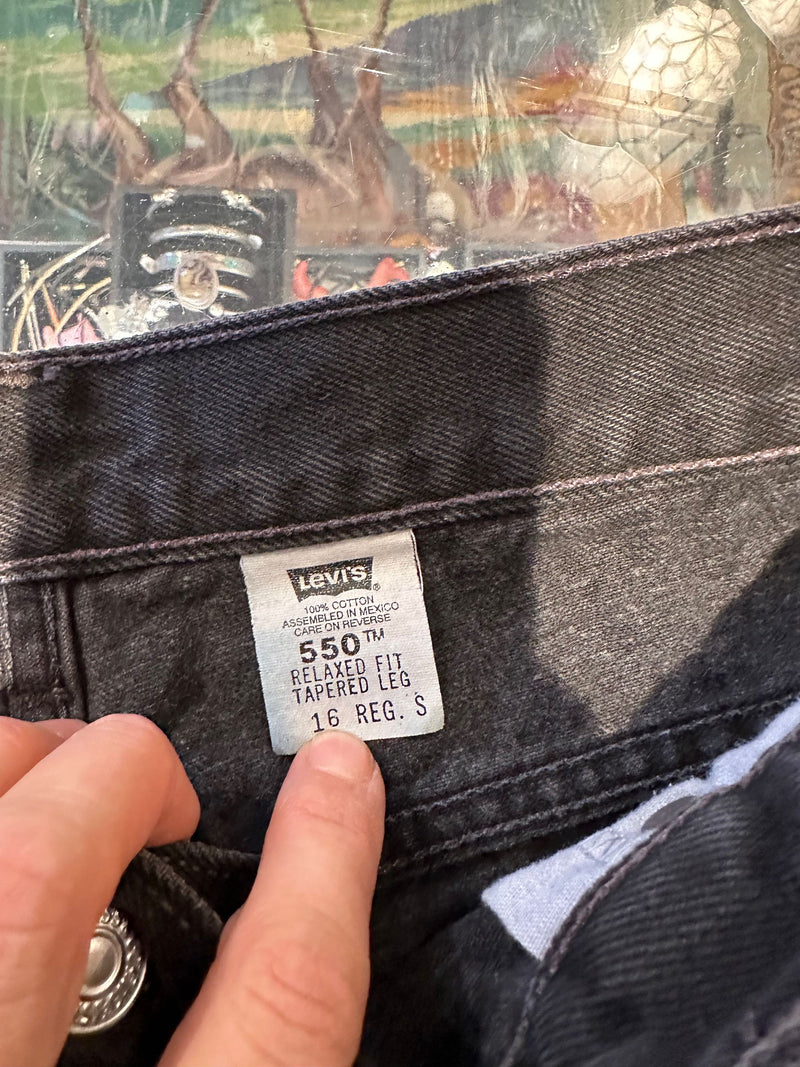 1990's Black Levi's Denim Jeans - 16W