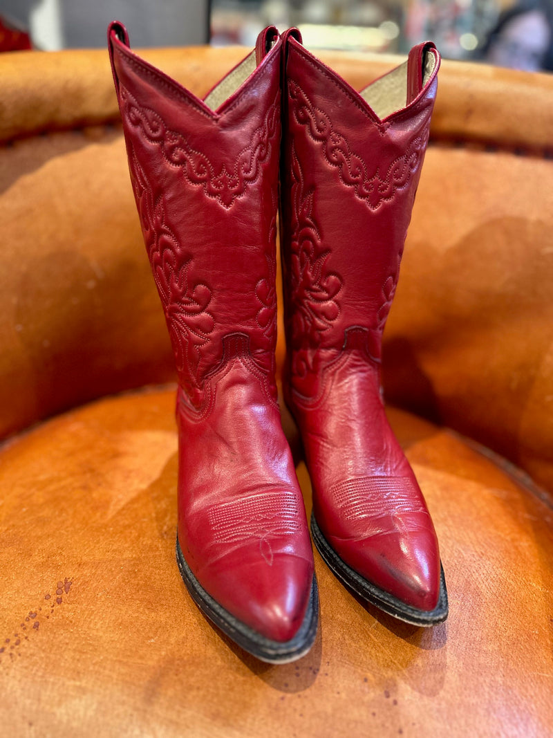 Red Size 7 Cowgirl Boots, Justin