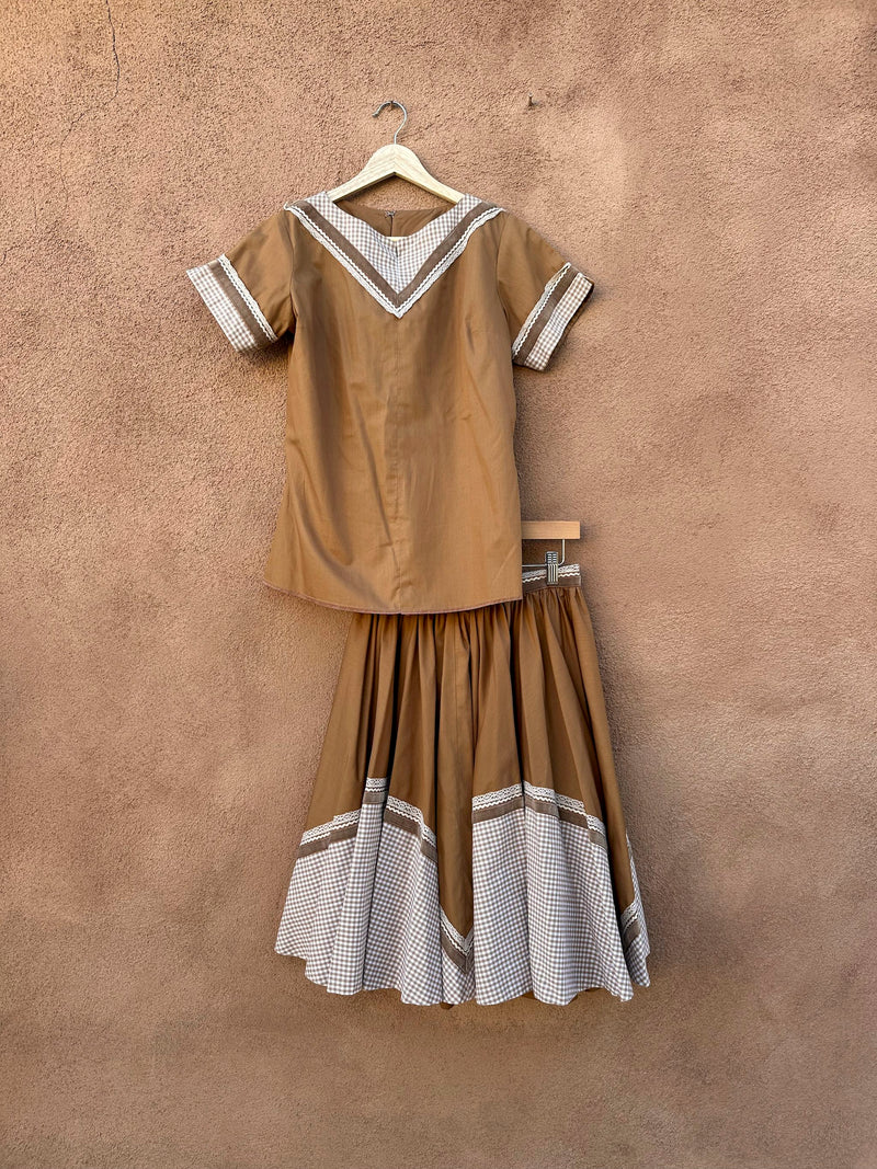 Brown Desert Flowers 1960's Patio Set Dress