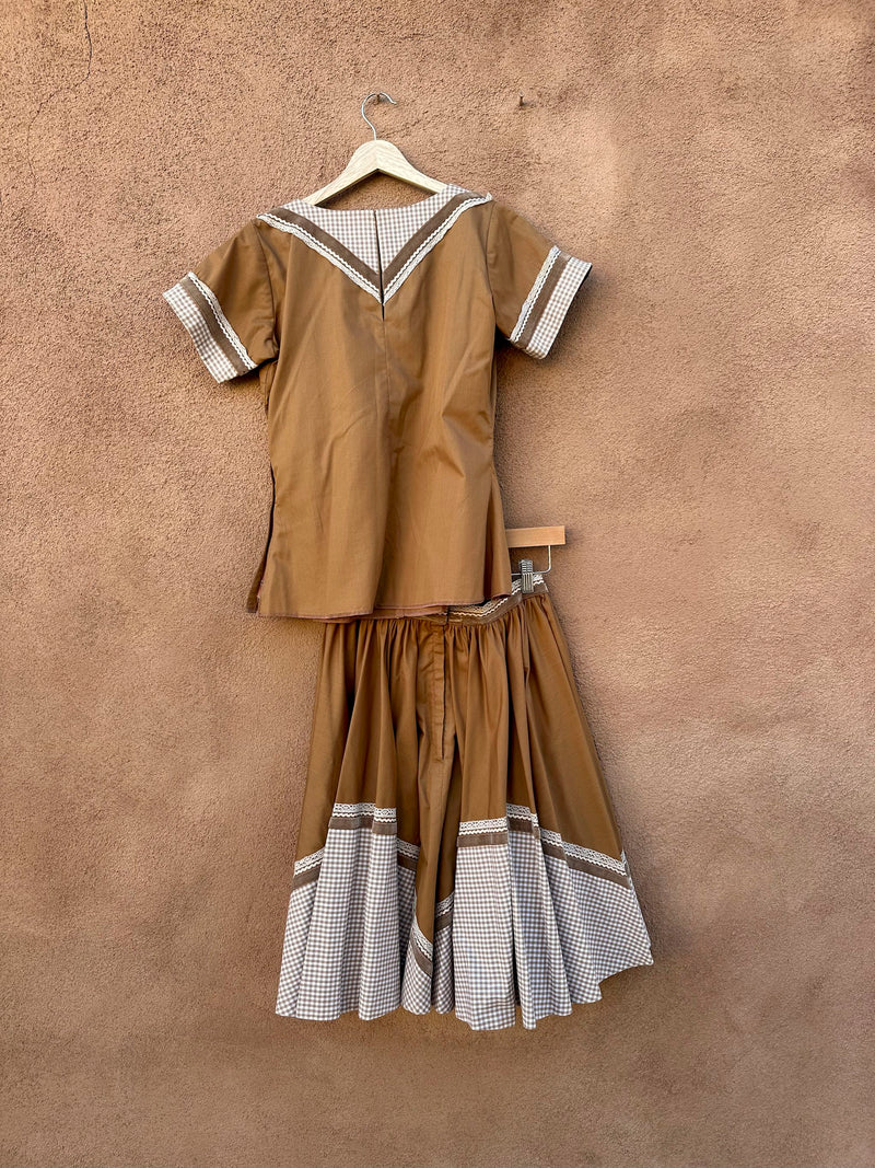 Brown Desert Flowers 1960's Patio Set Dress