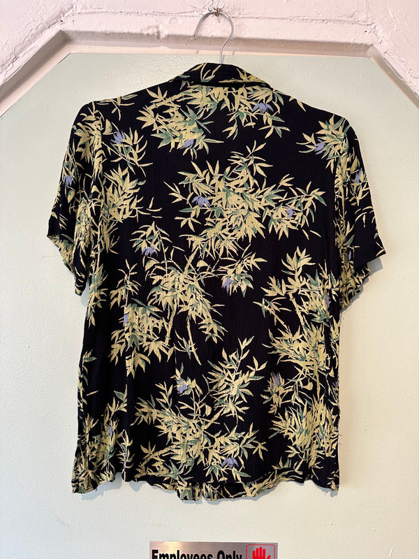 Clio Petites Bamboo Print Blouse