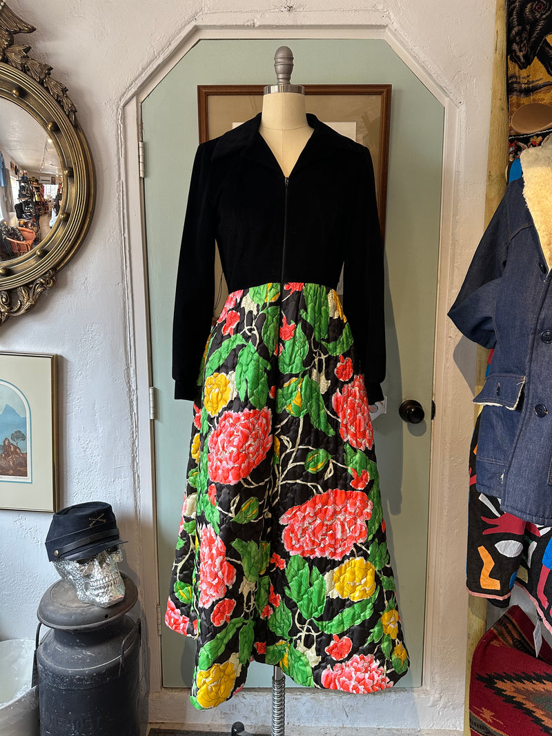 El Pavon - Santa Fe Velveteen with Quilted Floral Skirt 60's Dress